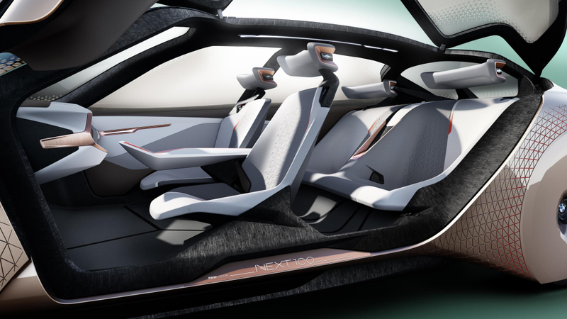 Illustration for article titled BMW's Vision Next 100 Is A Wild Shapeshifter From The 22nd Century